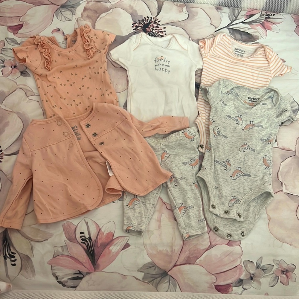Carters outfit and onesies newborn